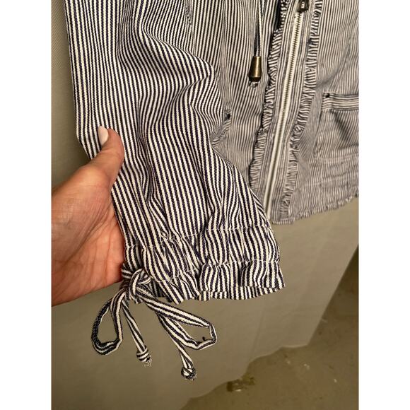 AMX Ruffled Cotton Jacket.  Size L - Picture 5 of 6